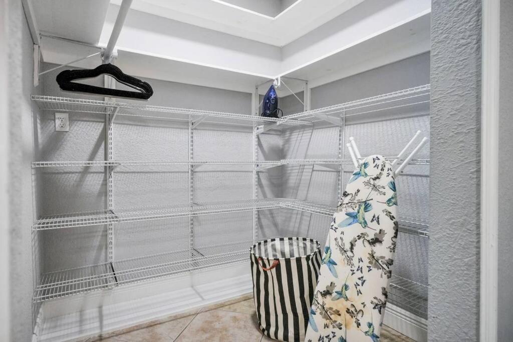 Escape Gameroom, Bar, Bbq, Spacious,King Bed, All Luxury Mattresses, Near Beach, 6 Blocks Away From Bars, Nite Clubs, Res, Shops Miami Exterior photo