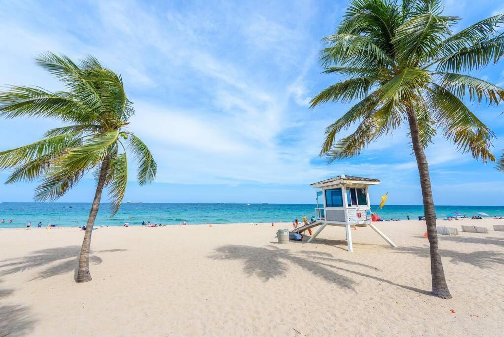 Escape Gameroom, Bar, Bbq, Spacious,King Bed, All Luxury Mattresses, Near Beach, 6 Blocks Away From Bars, Nite Clubs, Res, Shops Miami Exterior photo